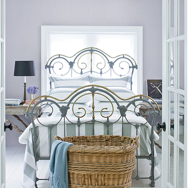bedroom painted with iced mauve